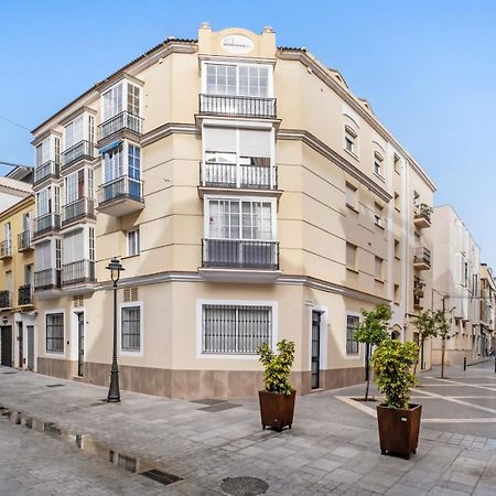 Atico Con Terraza Privada En Malaga Centroアパートメント エクステリア 写真